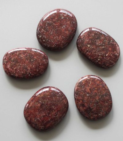 Red Wine Jasper Smooth Stone 1.6 inch (0.8-1 x 3.5-4.5cm) A