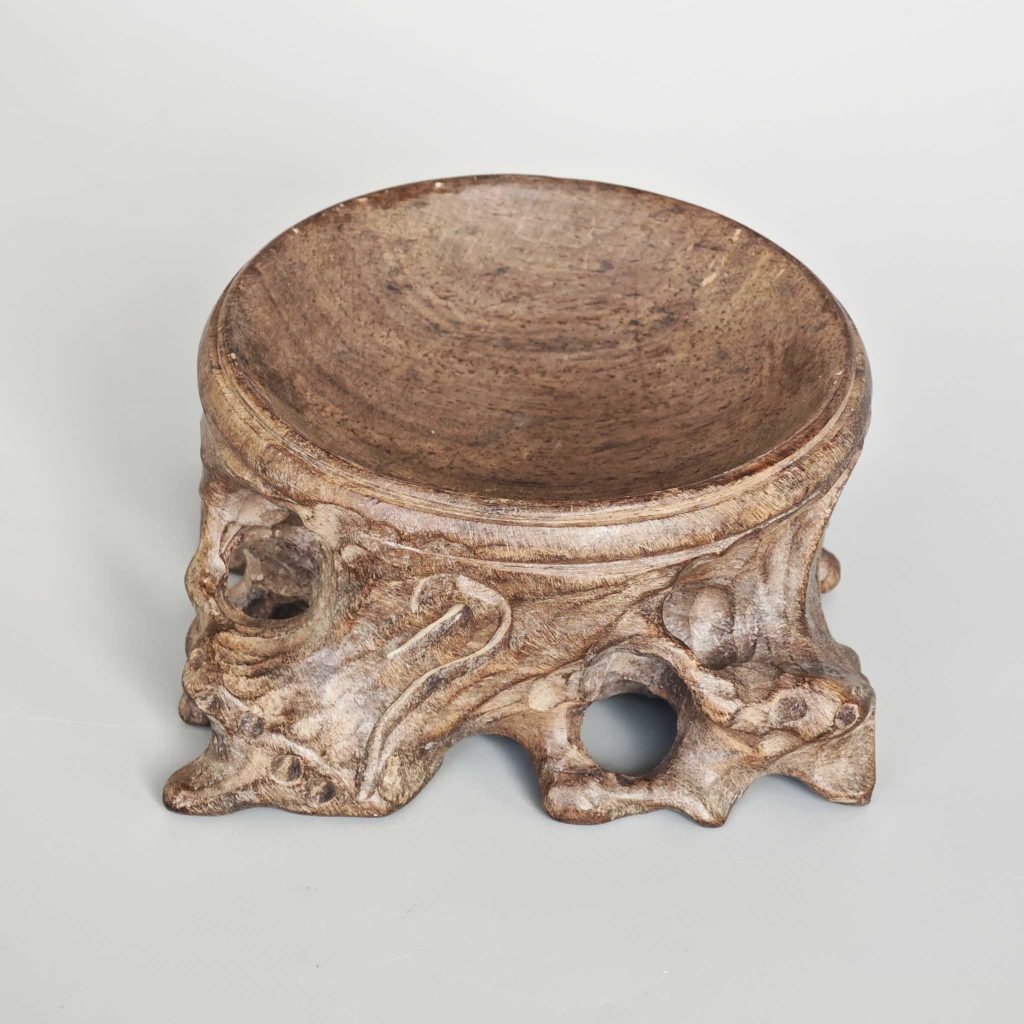 (Stone TBC) Ball Stand With Carving Base 9.5cm (Grade TBC)