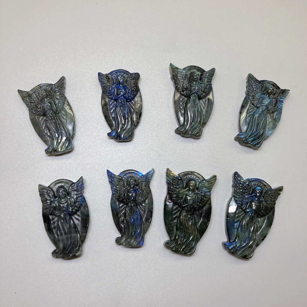 Labradorite Angel 10×30×48mm AA