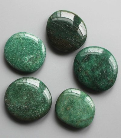 Green Fuchsite India Smooth Stone 1.6 inch (0.8-1 x 3.5-4.5cm) A