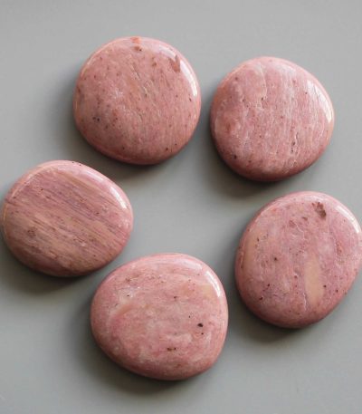Petrified Wood Pink Smooth Stone 1.6 inch (0.8-1 x 3.5-4.5cm) A/A+