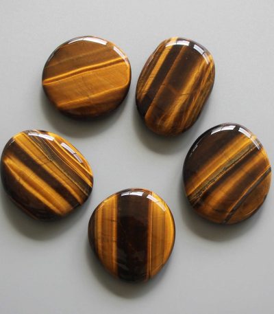 Golden Tiger Eye Smooth Stone 1.6 inch (0.8-1 x 3.5-4.5cm) A+/AA