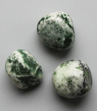 China Jade Green Spot Tumble Stone 1 inch (2-3cm) A/B