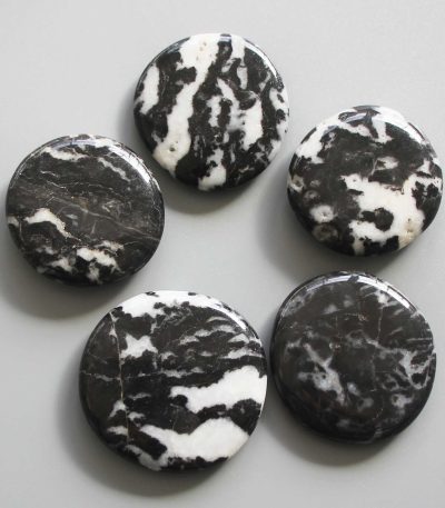 Zebra Jasper Smooth Stone 1.6 inch (0.8-1 x 3.5-4.5cm) A