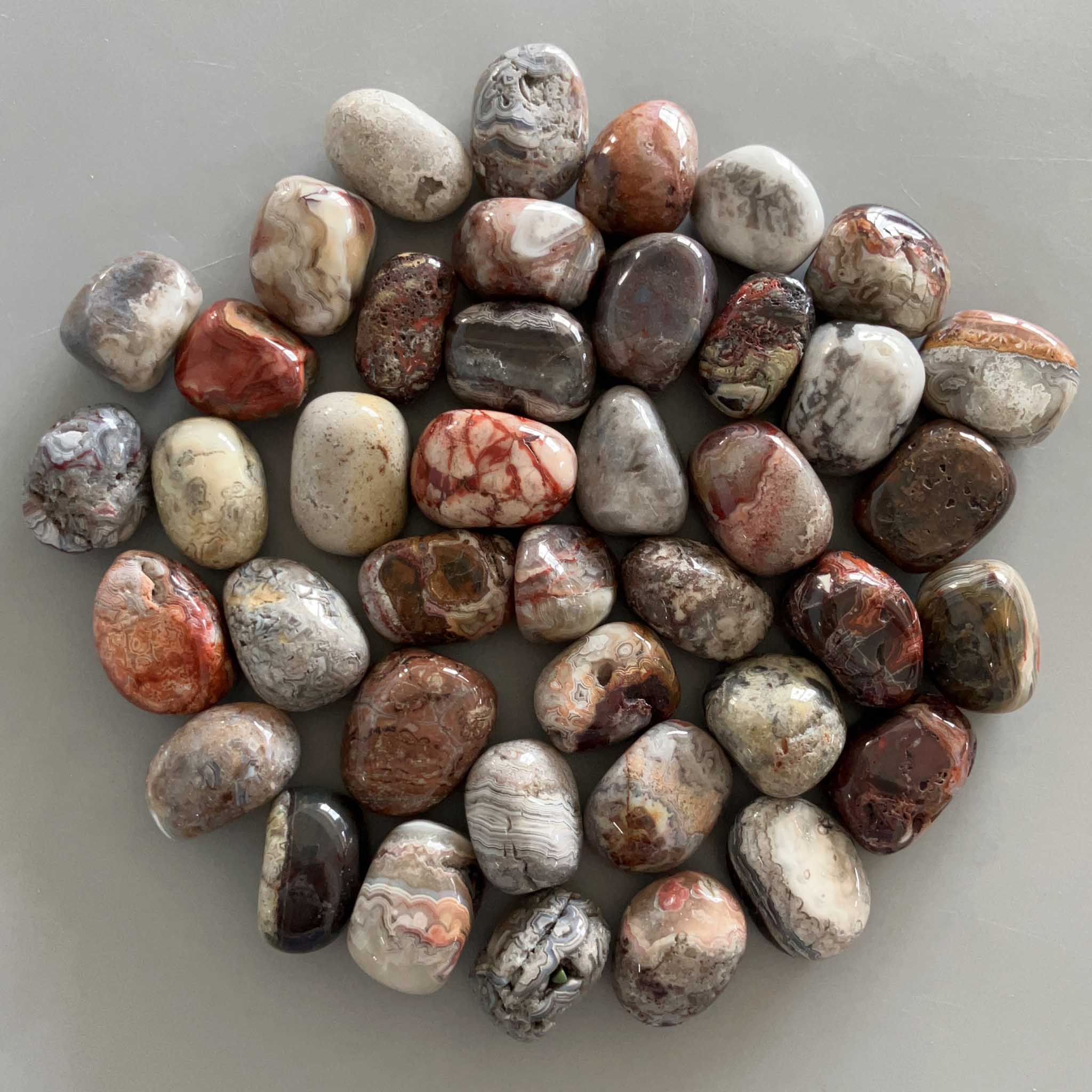 c205654fee571dae82648ffe64f1d8e1-1 Crazy Lace Red & White Agate Tumble Stone 1 inch (2-3cm) A/B