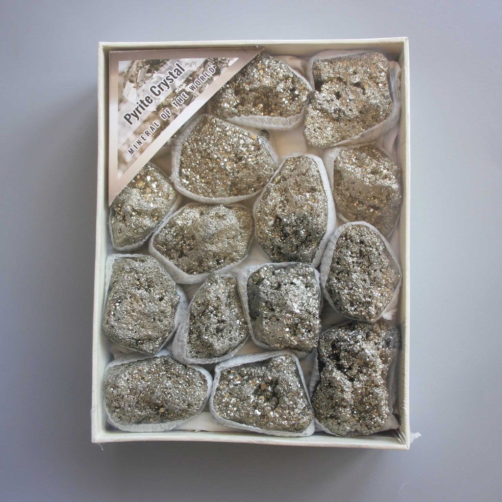 Pyrite China Amulet Geodes Box Set 40x135x175mm A