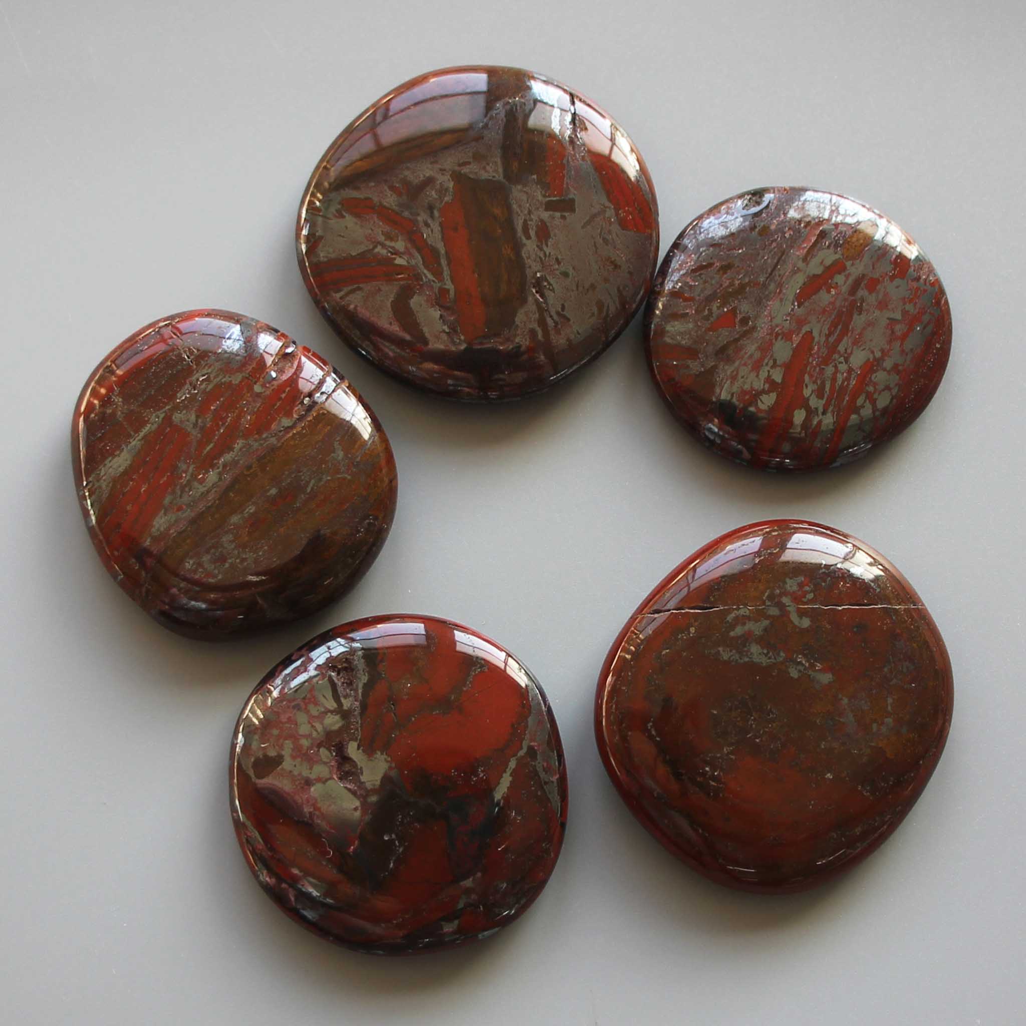 ca84067e32e9b6045aa0c56c3462e3e8-1 Muggle Stone Smooth Stone 1.6 inch (0.8-1 x 3.5-4.5cm) A/B