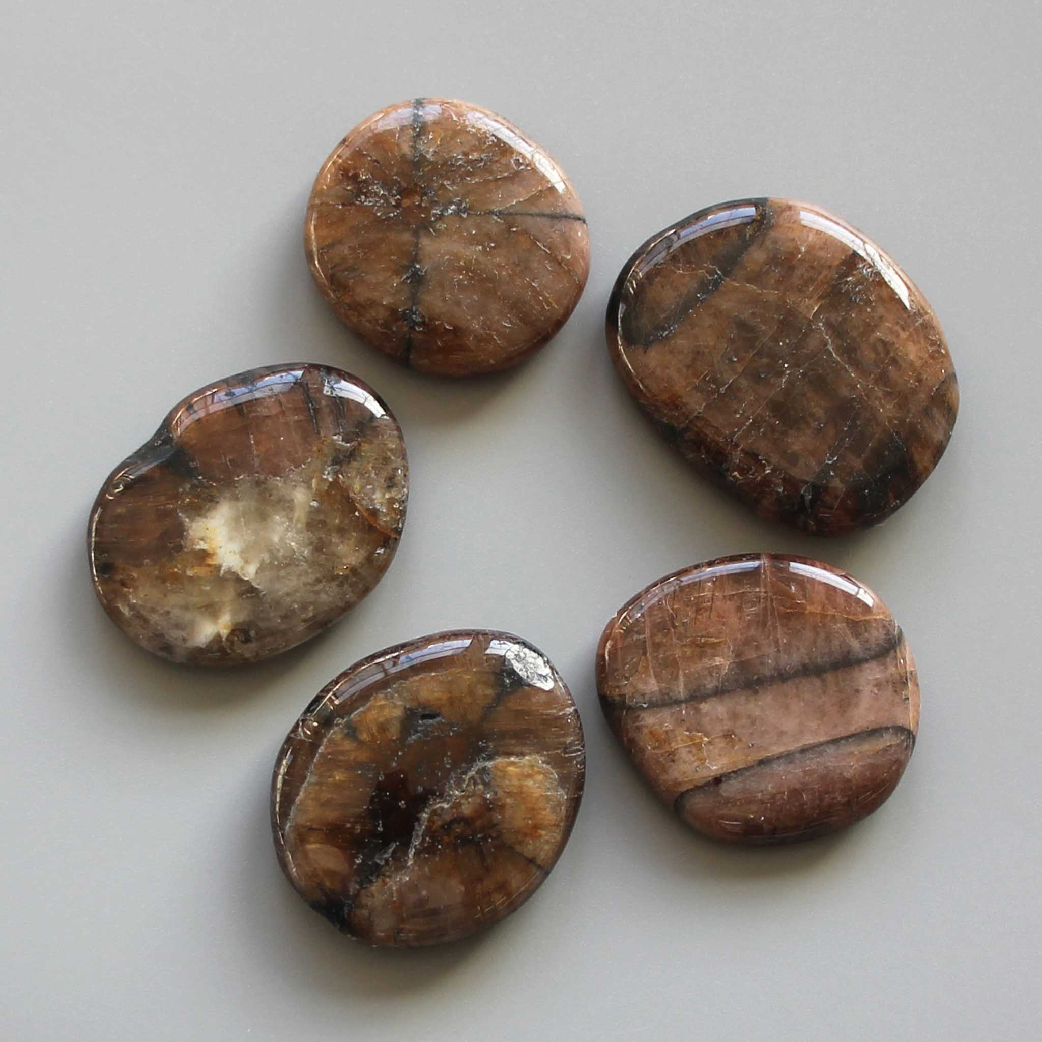 cad1a9fb9c5c905294e197d7d72588dd-1 Chiastolite Smooth Stone 1.6 inch (0.8-1 x 3.5-4.5cm) A/B