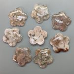 Blossoms Agate Flower Shape Thumb Stone 1.6 inch (0.65 x 4 x 4cm) A