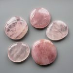 Rose Quartz Smooth Stone 1.6 inch (0.8-1 x 3.5-4.5cm) A/A+
