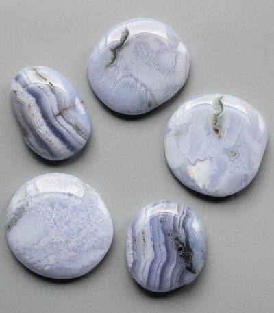 Blue Lace Agate Smooth Stone 1.6 inch (0.8-1 x 3.5-4.5cm) A/B