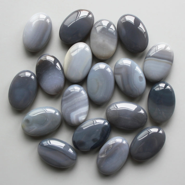 dabf193dd9718b23acbdf719fd6503c8_65e1a831-b797-4f29-8ee9-b9f5c4b0c7c8 Agate Soap stone 1.8 inch (1.5 x 3 x 4.5cm) A