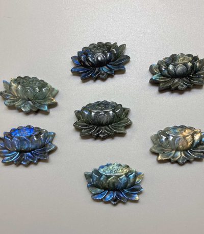Labradorite Lotus Flower 8×25×38mm AA
