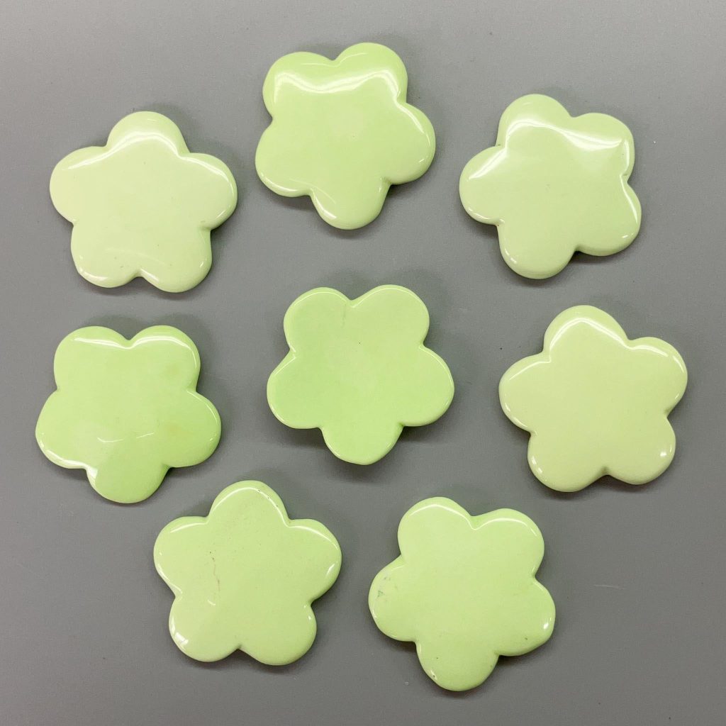 Lemon Chrysoprase Flower Shape Thumb Stone 1.6 inch (0.65 x 4 x 4cm) A+/AA