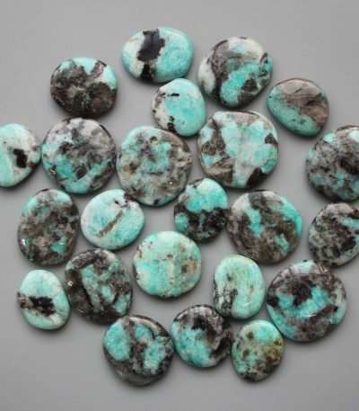Green Amazonite With Black Spot Smooth Stone 1.6 inch (0.8-1 x 3.5-4.5cm) A/B