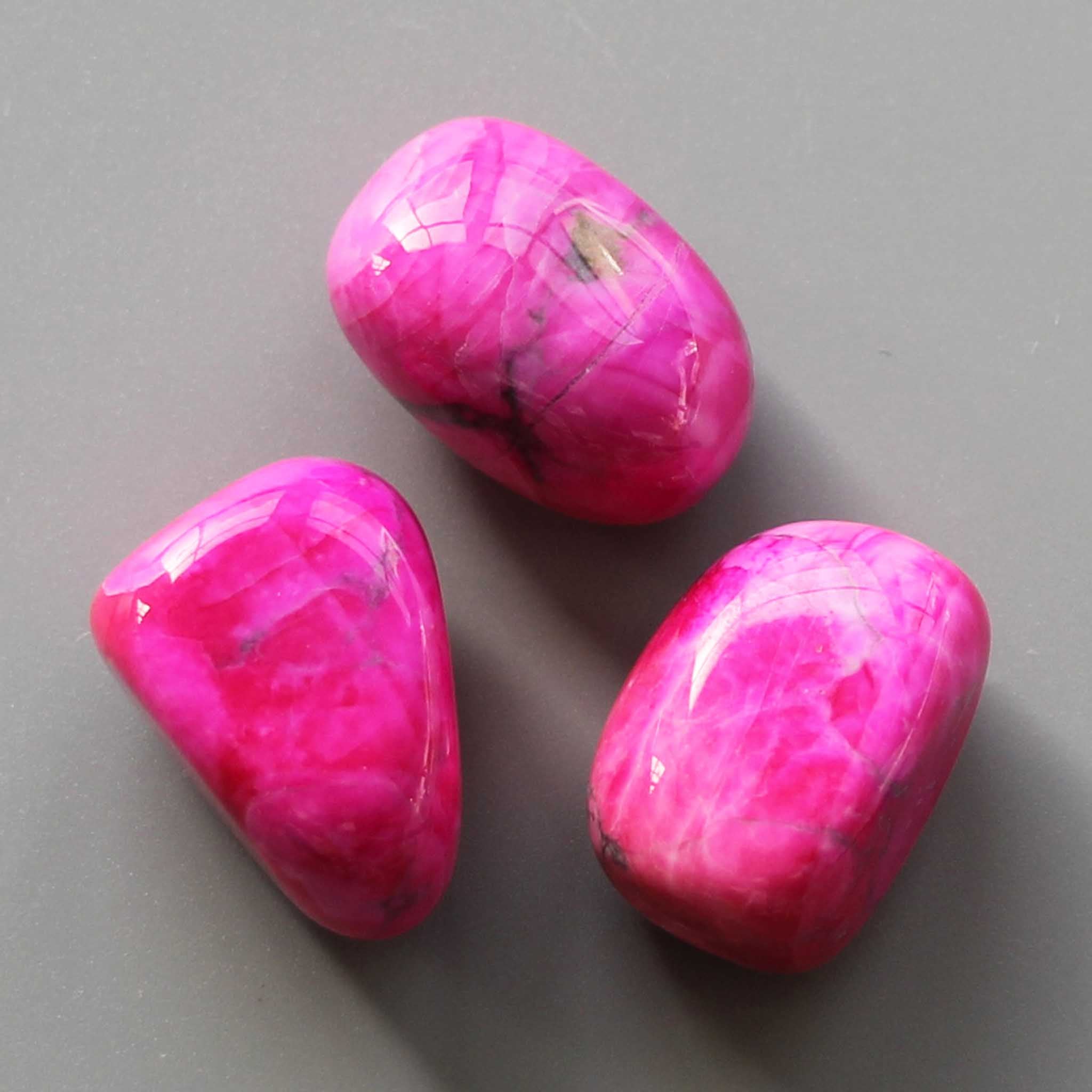 e08bec10ee3d22d45750bc0cad151dc3-1 Howlite Dyed Pink Color Tumble Stone 1 inch (2-3cm) A