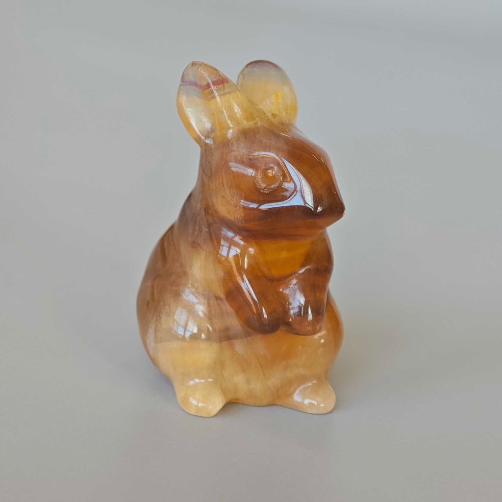 Yellow With Purple Stripe Fluorite Rabbit P 2 inch （5cm） A/B