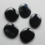 Black Agate Smooth Stone 1.6 inch (0.9 x 4cm) A