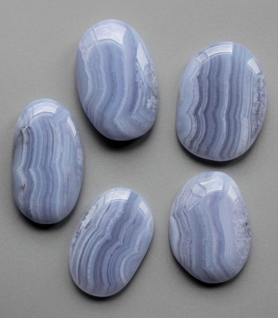 Blue Lace Agate Smooth Stone 1.6 inch (0.8-1 x 3.5-4.5cm) A+/AA