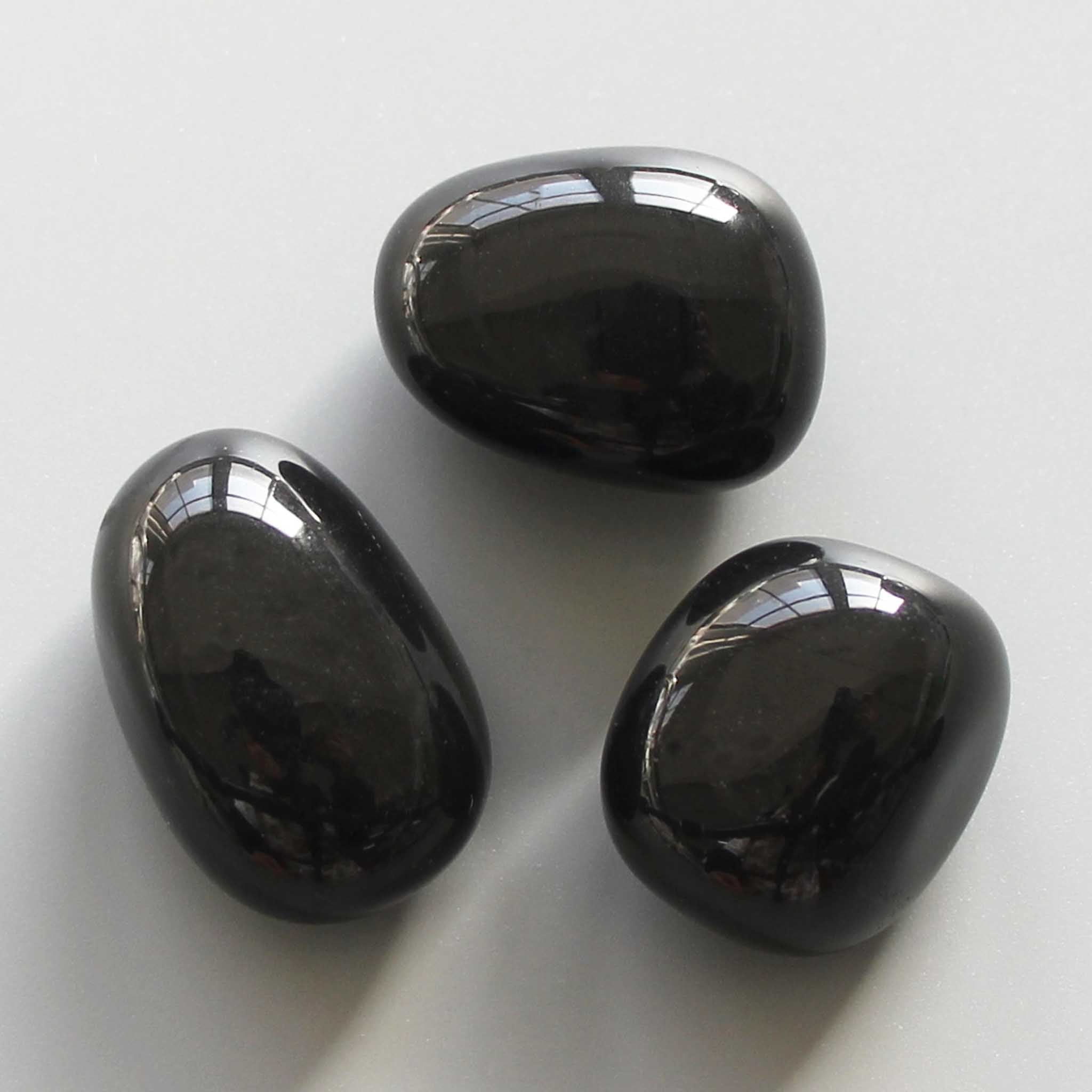 f2feaa37cae7e86ccf4f4ffcef6b17c8-1 Black Onyx India Tumble Stone 1 inch (2-3cm) A