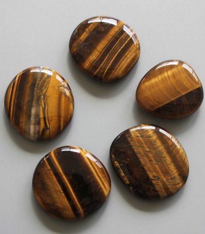 Golden Tiger Eye Smooth Stone 1.6 inch (0.8-1 x 3.5-4.5cm) A