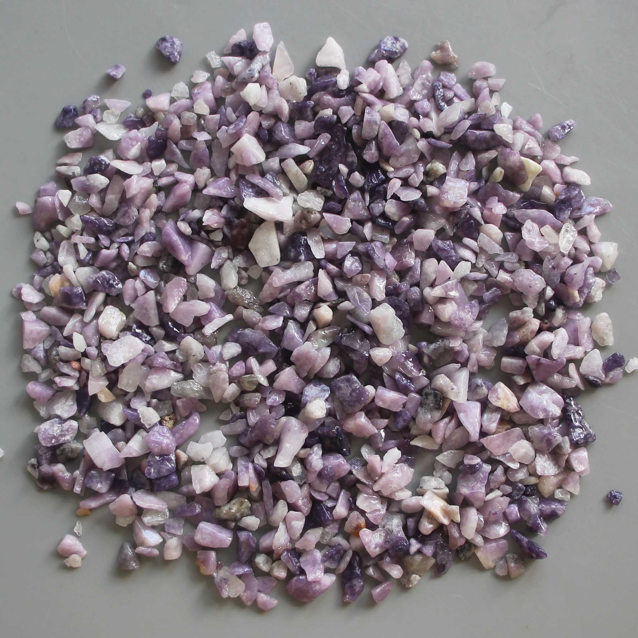 f574c4ac9589399432a914e133a807fd_836abd5a-fae7-4ca7-944a-0a56058186c3 Lepidolite Ch Chips With Corner 0.2 inch (3-8mm) A/B