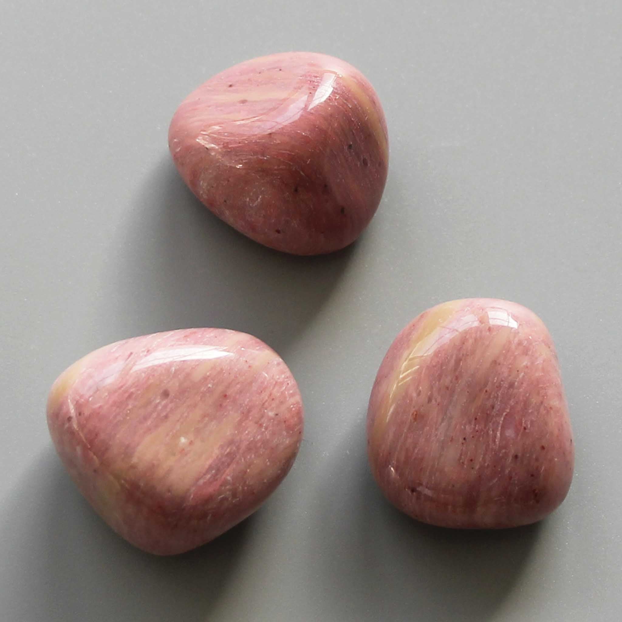 fb5bfe799bb5f09312b11177ca55143d-1 Petrified Wood Pink Tumble Stone 1 inch (2-3cm) A