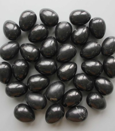 Shungite Egg 1.6 inch (3.5 x 4.5cm) A