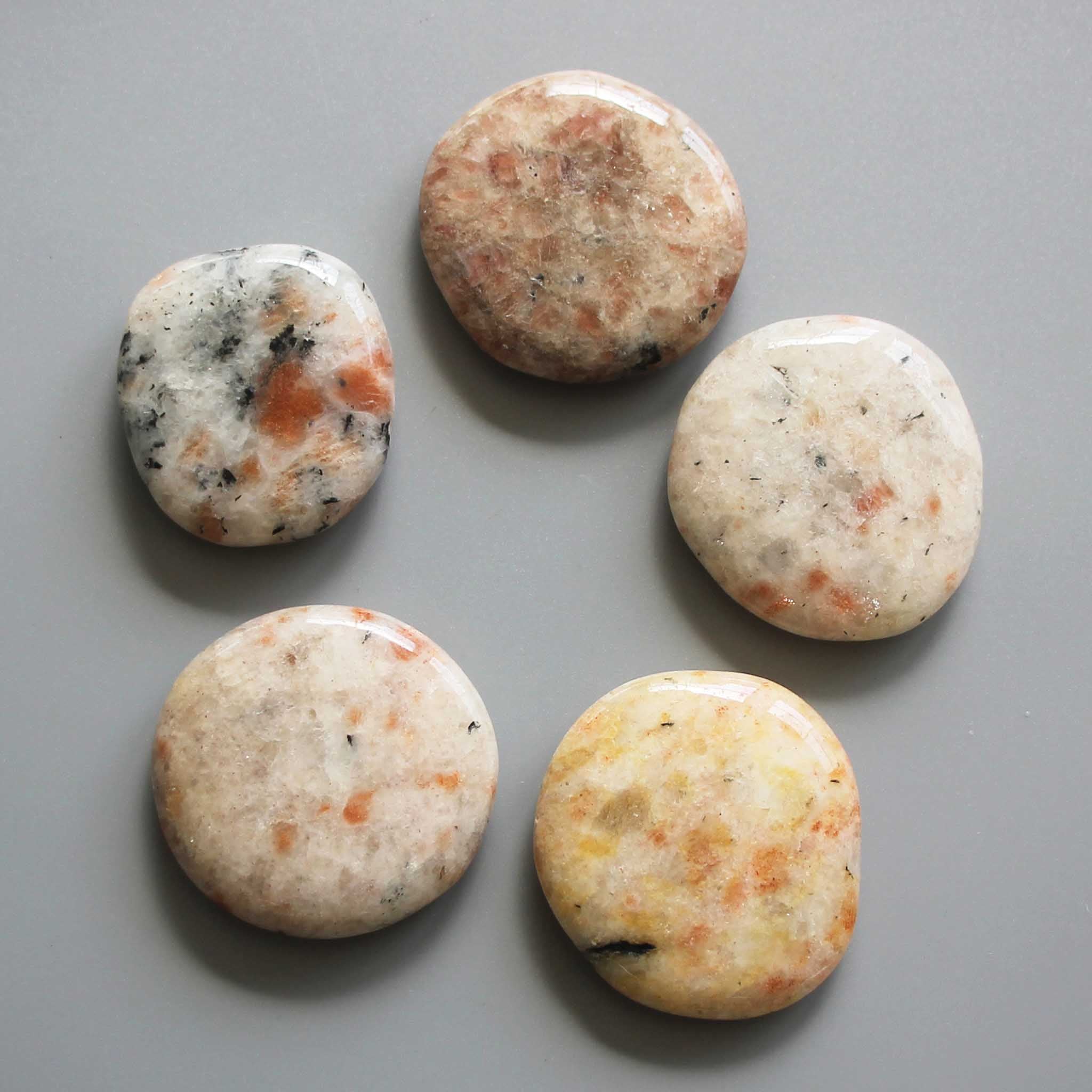 08683b16489e6835a15964745e116597 Sun Stone Smooth Stone 1.6 inch (0.8-1 x 3.5-4.5cm) A/B