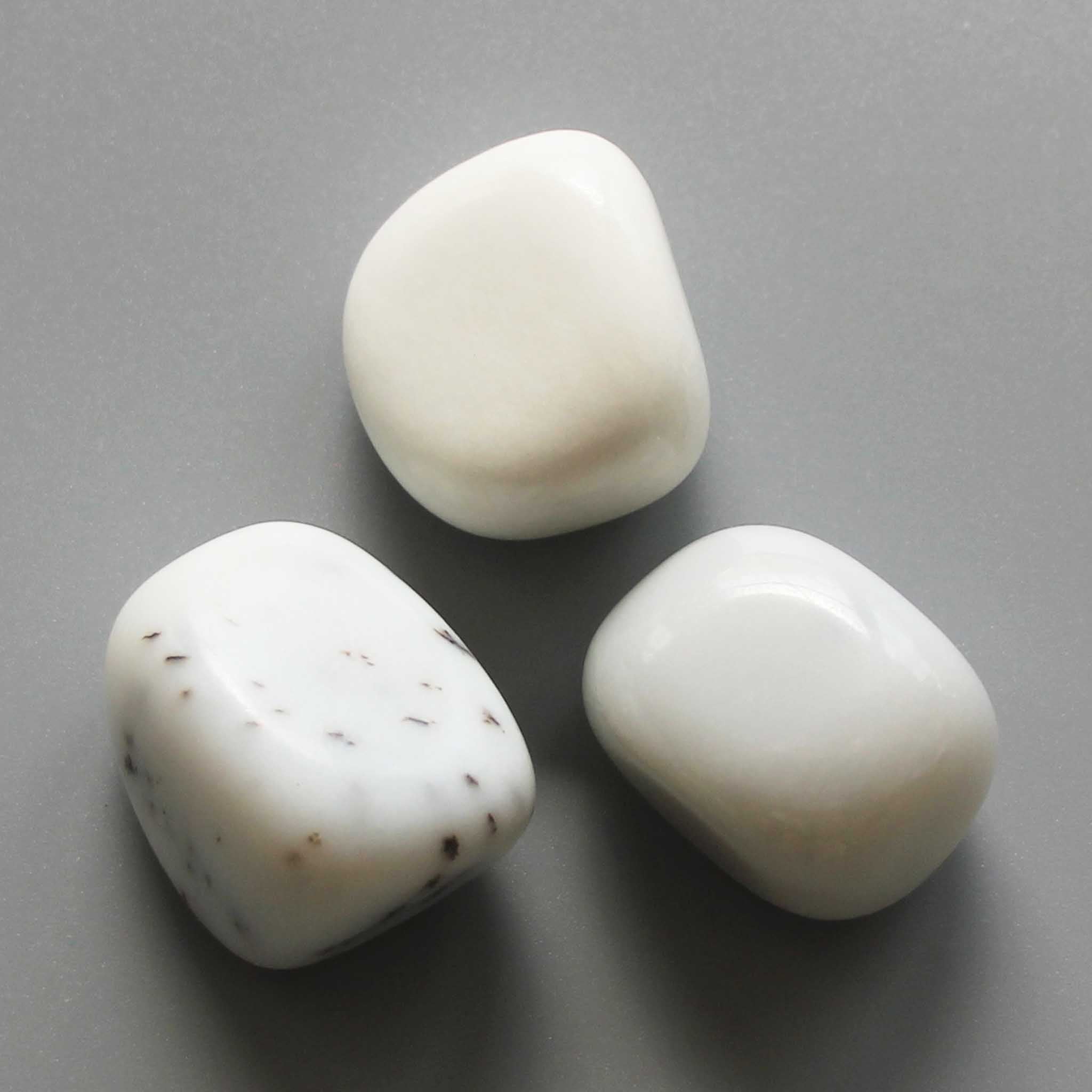 087cda62d26cac43cd2fed5d9505d1bf White Ht Jade Tumble Stone 1 inch (2-3cm) A