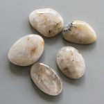 Gold Rutile Quartz Smooth Stone 1.6 inch (0.8-1 x 3.5-4.5cm) A/B