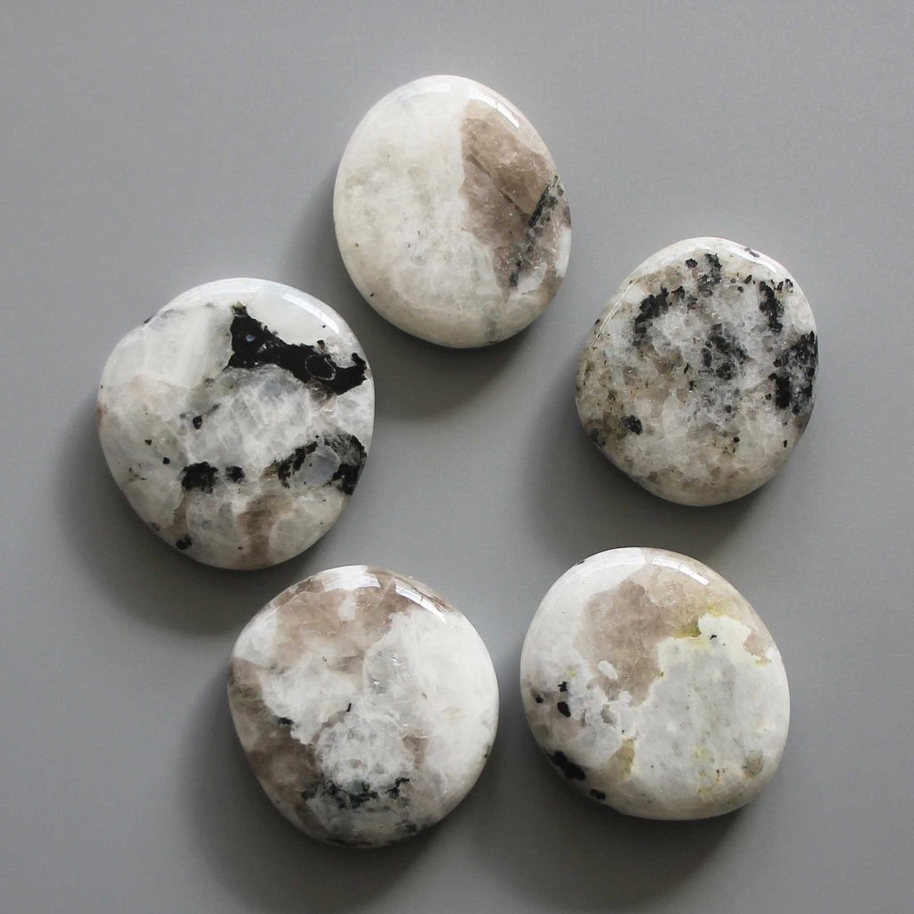 Moonstone With Spark Blue Color Smooth Stone 1.6 inch (0.8-1 x 3.5-4.5cm) A/B