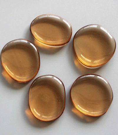Tawny Color Obsidian Smooth Stone 1.6 inch (0.8-1 x 3.5-4.5cm) A