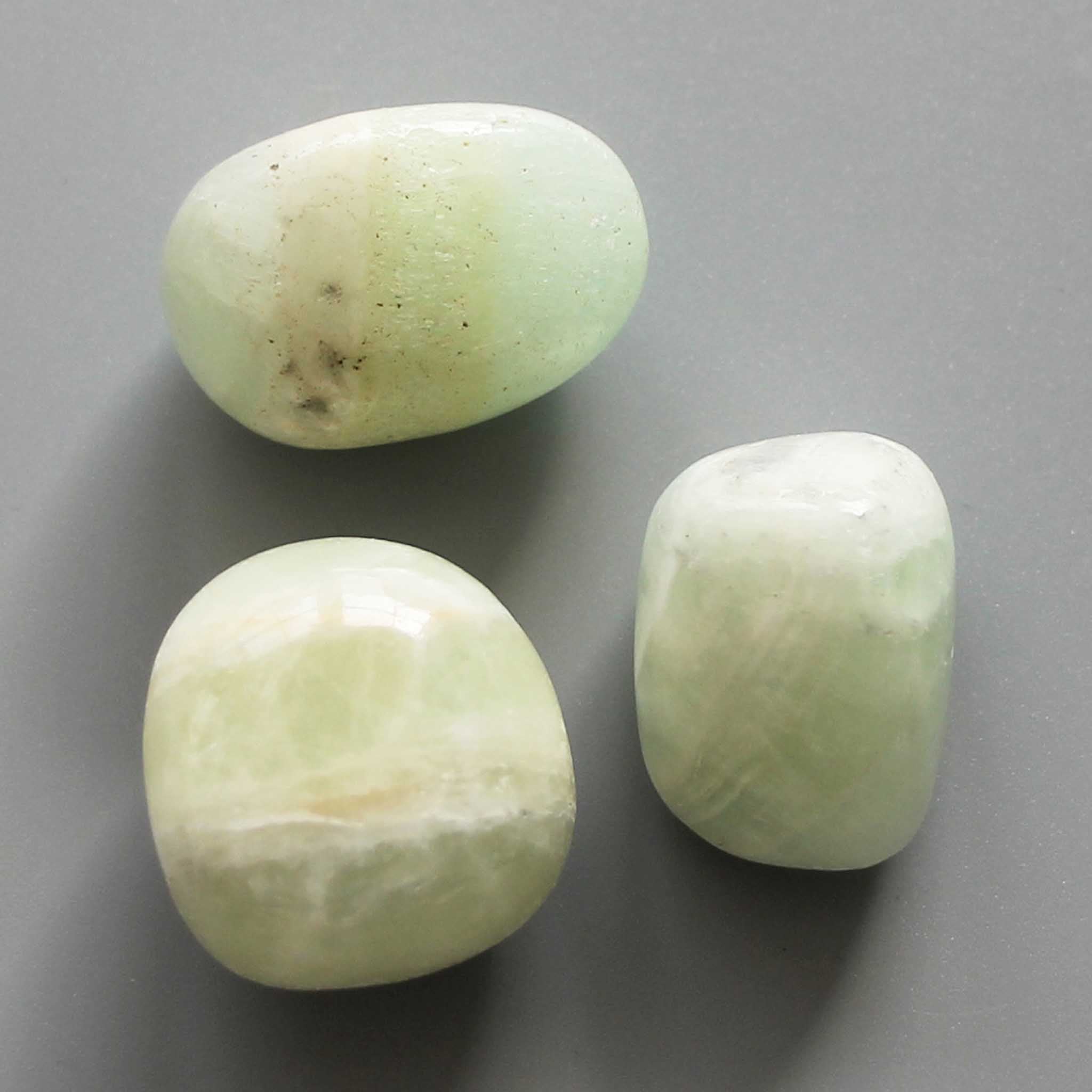 1a7cb604ee24f95a861e4b2ac0cbdb49 Calcite Pistachio Tumble Stone 1 inch (2-3cm) B