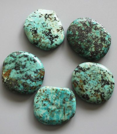 Turquoise Africa Smooth Stone 1.6 inch (0.8-1 x 3.5-4.5cm) A