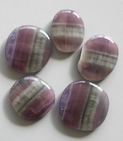 Violet Fluorite Smooth Stone 1.6 inch (0.8-1 x 3.5-4.5cm) A/A+