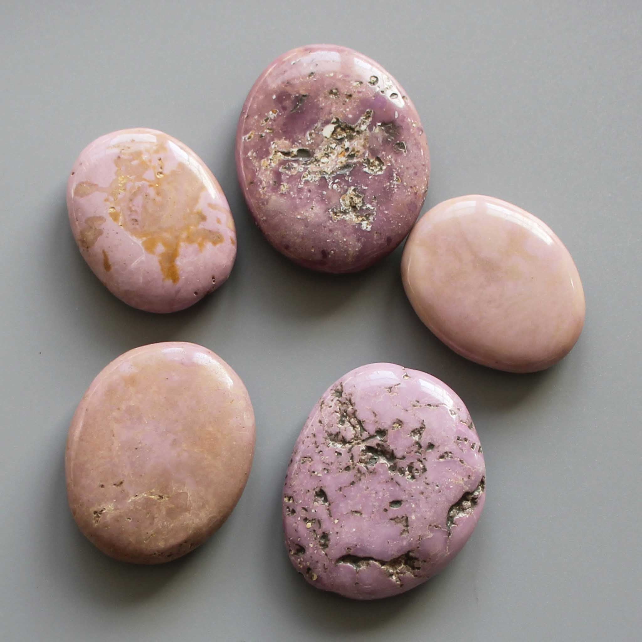 29011f9d1949bc69ee73687a46a26c25 Phosphosiderite Smooth Stone 1.6 inch (0.8-1 x 3.5-4.5cm) A/B