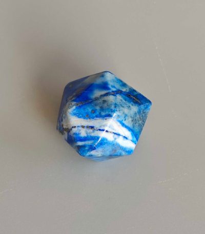 Lapis Lazuli Icosahedron FLD 15mm A