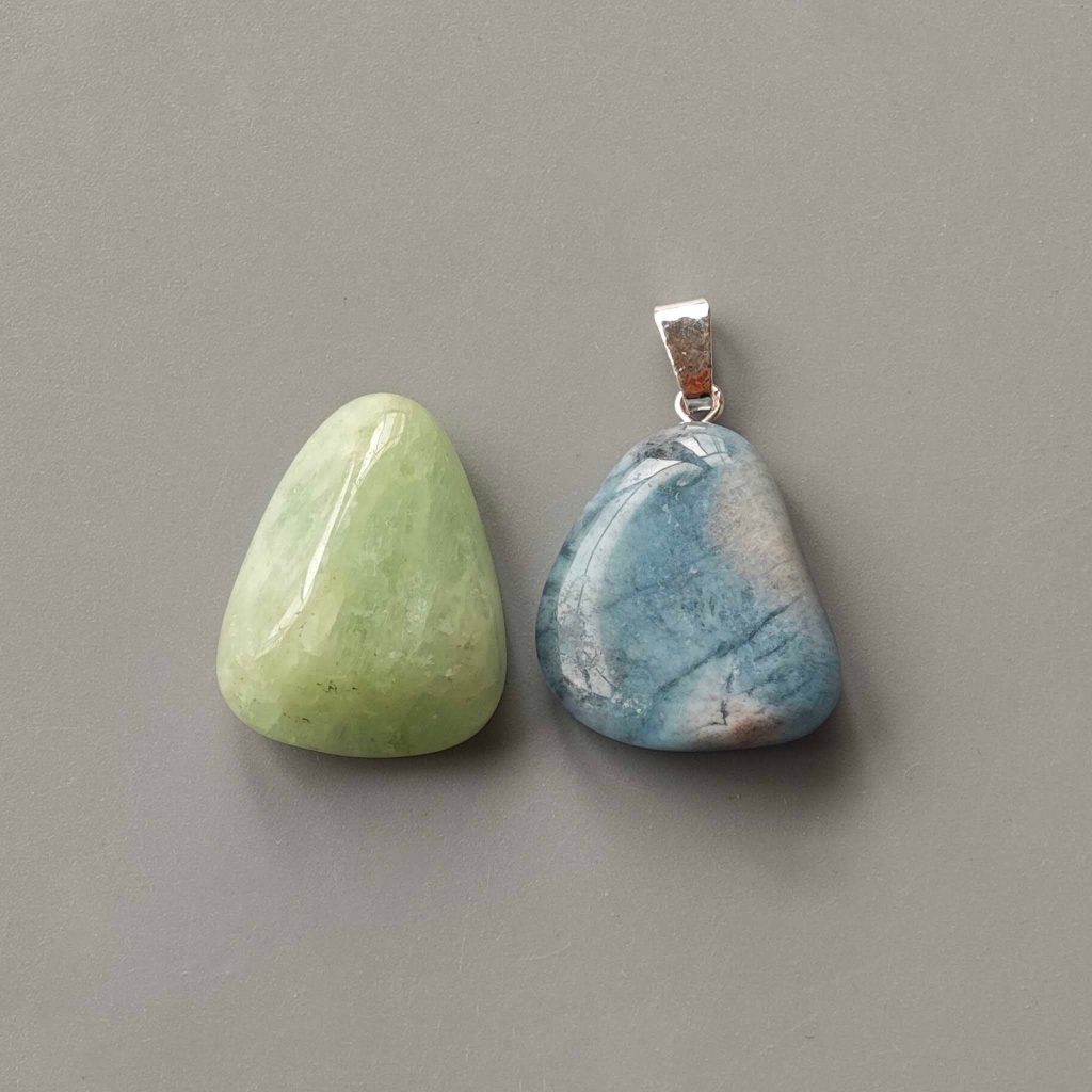 Aquamarine Free Form Tumble Pendant With Metal M004 18-25mm A