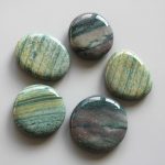Moss Agate Banded Smooth Stone 1.6 inch (0.8-1 x 3.5-4.5cm) A