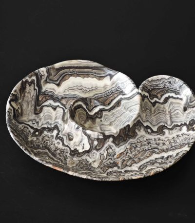 Banded Zebra Jasper Ammonite Shape Dish 8 inch (3 x 15 x 20cm) A/A+