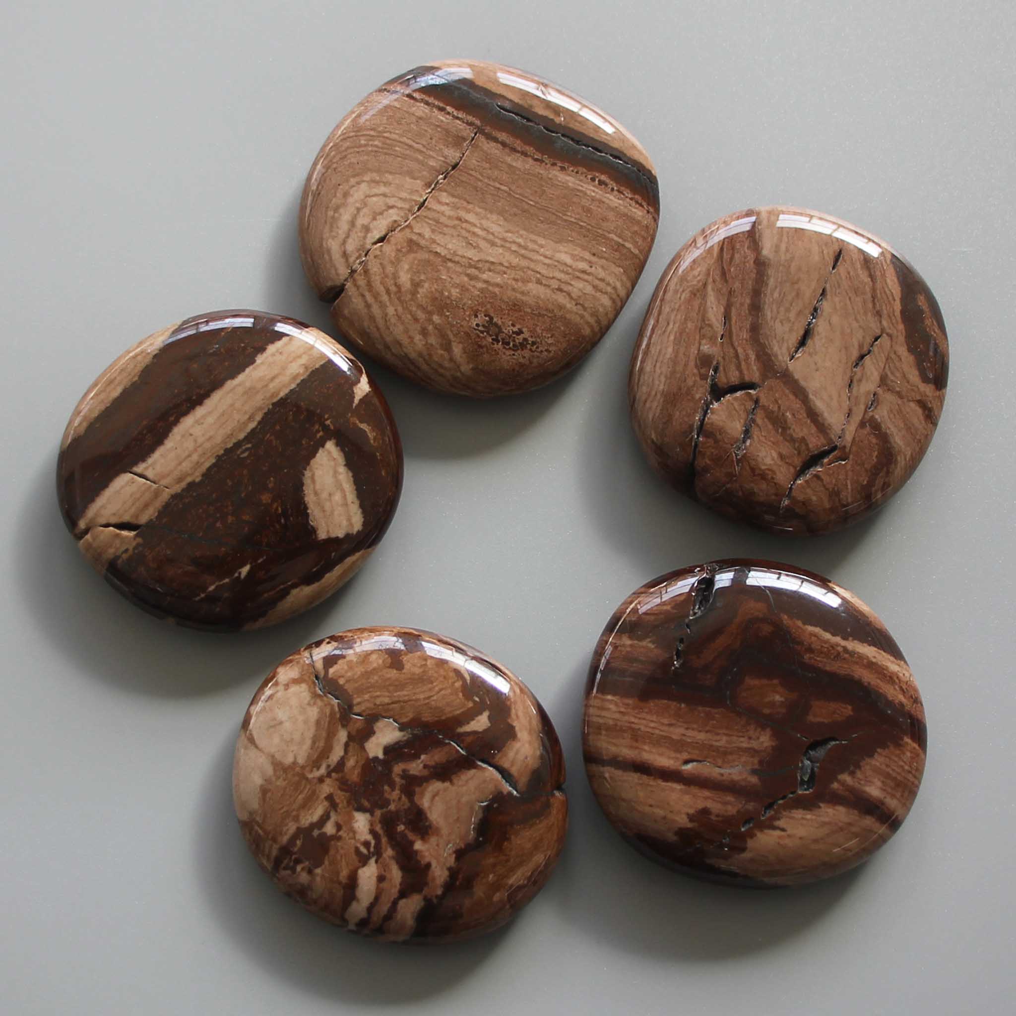 3705cfa02968c02dd7f94875ce566762 Chocolate Jasper Smooth Stone 1.6 inch (0.8-1 x 3.5-4.5cm) A/B