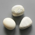 White Ht Jade Tumble Stone 1 inch (2-3cm) B