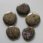 Dragon Stone Smooth Stone 1.6 inch (0.8-1 x 3.5-4.5cm) A/B