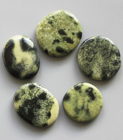 Chytha Smooth Stone 1.6 inch (0.8-1 x 3.5-4.5cm) A