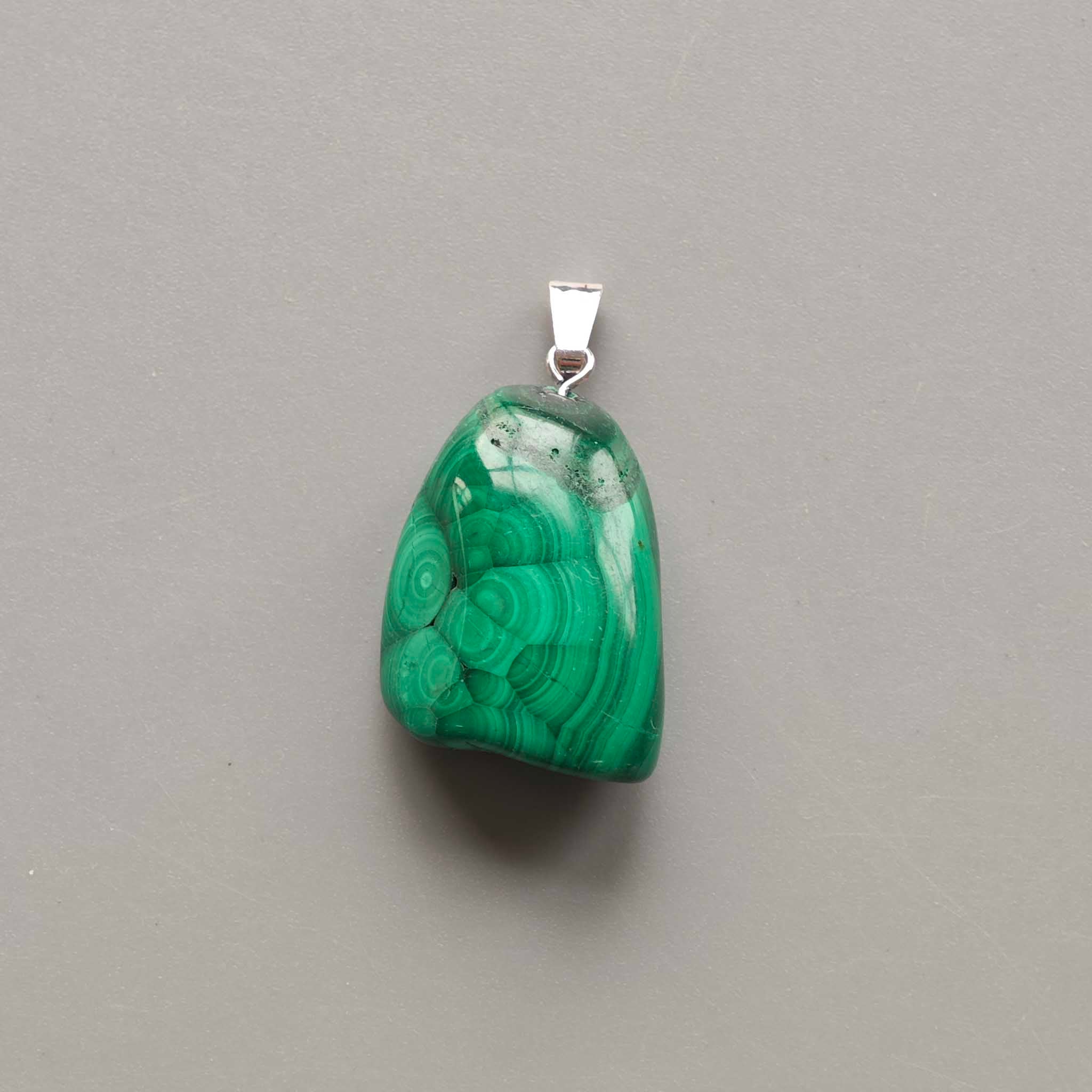 58a8966a3b18e41667561754b4422fbf-1 Malachite Free Form Tumble Pendant With Metal M004 18-25mm A