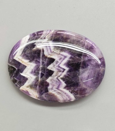 Amethyst Dog Teeth Soap stone 2.4 inch (2 x 4.5 x 6cm) A/A+