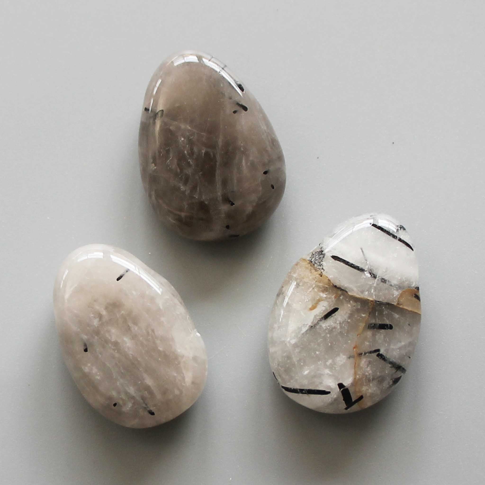 70052e895893838f517d0205e5a02bdd-1 Black Rutile Quartz Tumble Pendant With Cross Hole 2.5mm 0.8-1.2 inch (2.2-3cm) A/B