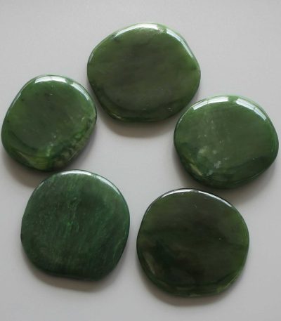 Hard Nephrite Jade Smooth Stone 1.6 inch (0.8-1 x 3.5-4.5cm) A+/AA