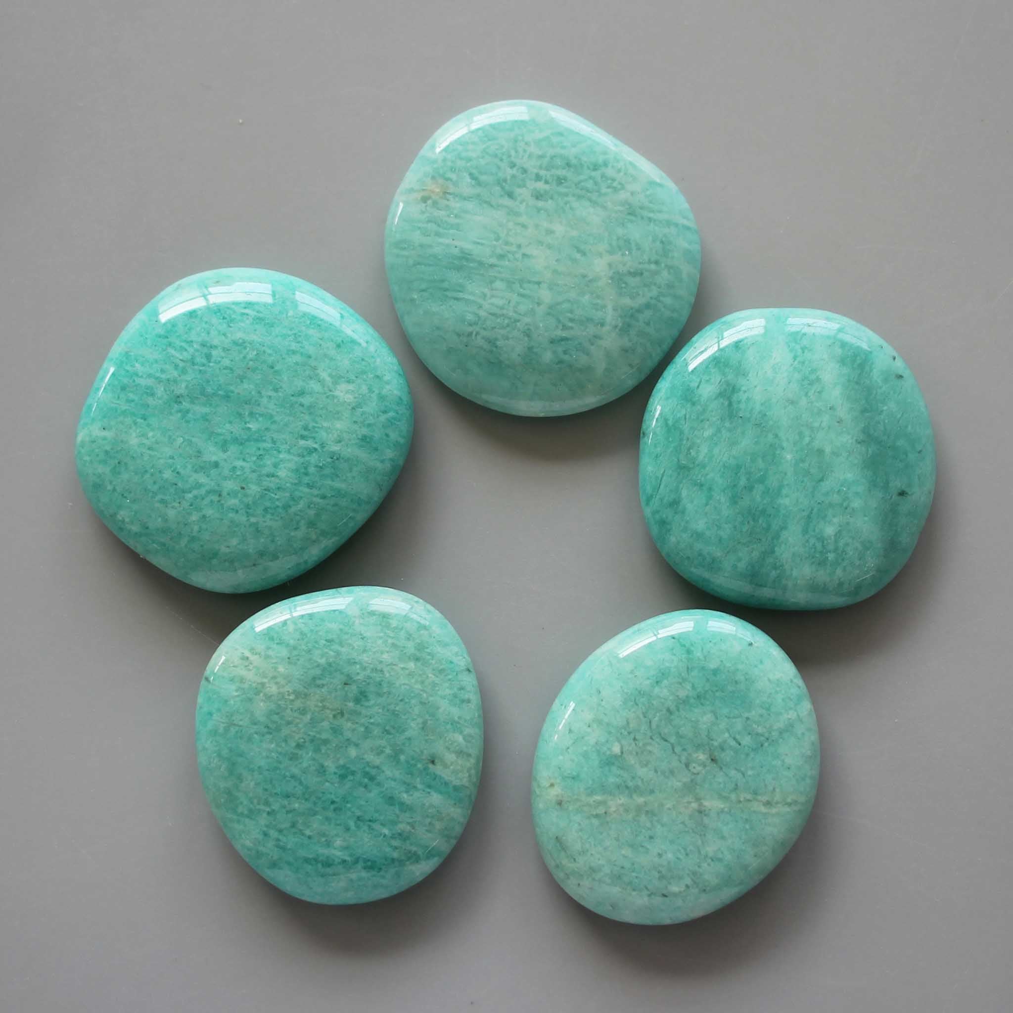 890474f73bae7e4b948937843675152e Amazonite Brasil Smooth Stone 1.6 inch (0.8-1 x 3.5-4.5cm) A+